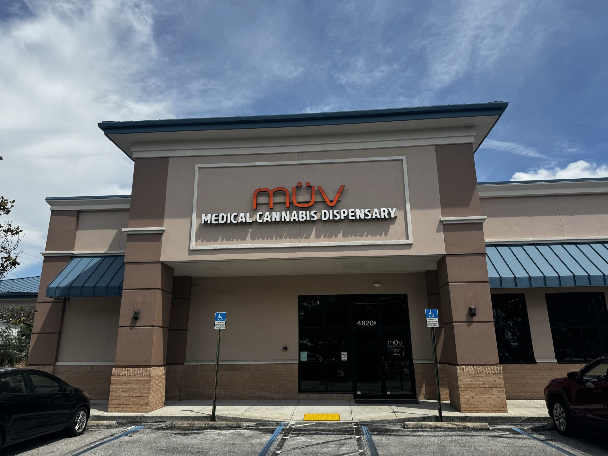 Medical Marijuana Dispensary in Tampa, FL (Himes) | MÜV